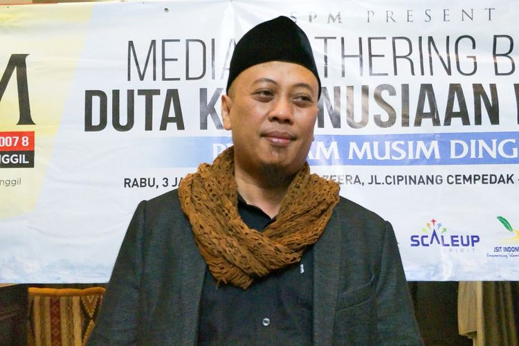 Opick hadir dalam sebuah jumpa pers di kawasan Otista, Jakarta Timur, Rabu (3/1/2018).