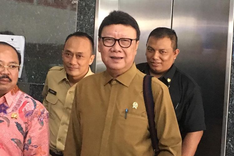 Menteri Dalam Negeri (Mendagri) Tjahjo Kumolo di Ombudsman, Jakarta, Selasa (30/7/2019)