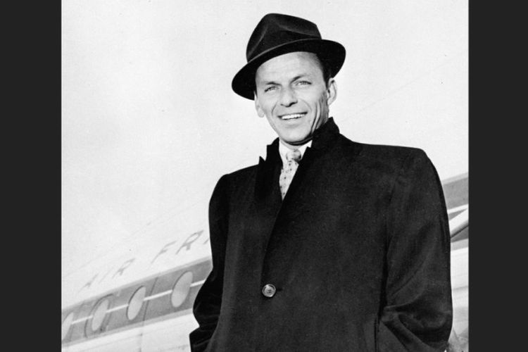 Penyanyi legendaris, Frank Sinatra pada tahun 1968.