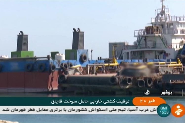 Foto tangkapan layar dari tayangan saluran televisi negara Republik Islam Iran, IRINN, pada 4 Agustus 2019, yang menunjukkan sebuah kapal tanker asing yang ditangkap Iran di wilayah Teluk.