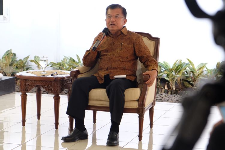 Wakil Presiden RI, Jusuf Kalla Ketika Memberikan Keterangan Pers di Rumah Dinas Wakil Kepresidenan RI, Jakarta, Selasa (23/5/2017).
