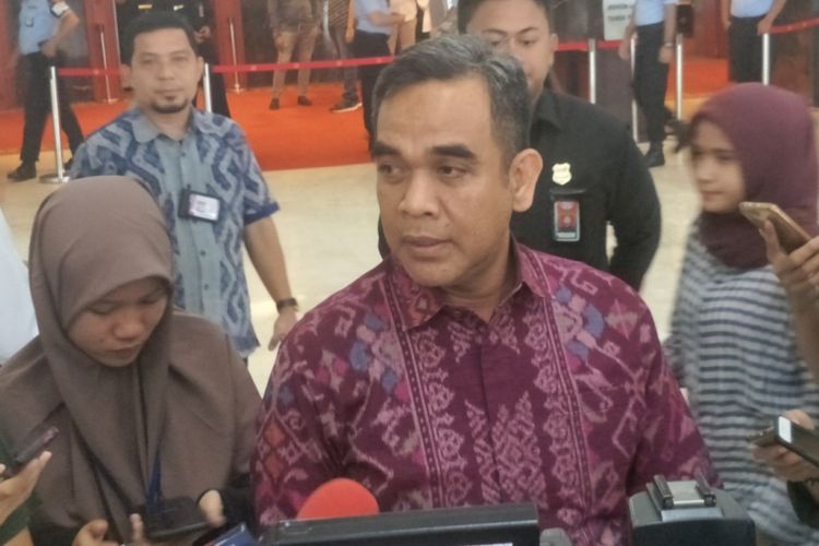 Wakil Ketua MPR sekaligus Sekjen Partai Gerindra Ahmad Muzani di Kompleks Parlemen, Senayan, Jakarta, Rabu (16/5/2018). 