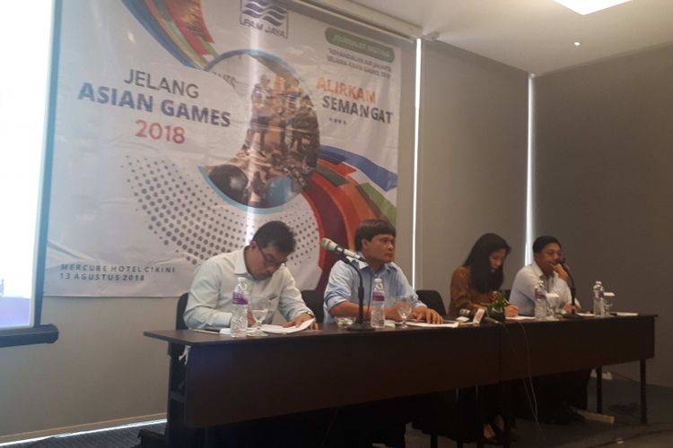 PAM JAYA dengan dua mitra operatornya, PT PAM Lyonnaise Jaya ( PALYJA) dan PT Aetra Air saat melakukan konferensi pers di Hotel Mercure, Jakarta Pusat, Senin (13/8/2018)