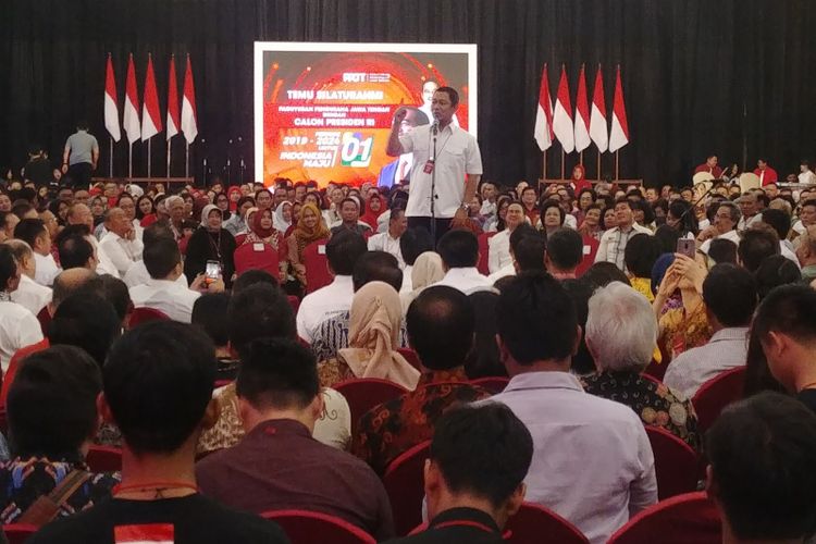 Wali Kota Semarang Hendrar Prihadi menghadiri silaturahmi Jokowi dengan paguyuban pengusaha Jawa Tengah di Semarang Town Square, Semarang, Sabtu (2/2/2019). 