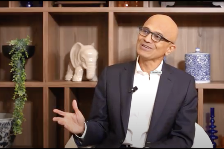 CEO Microsoft Satya Nadella saat menjelaskan masa depan dan harapannya soal AI, dalam wawancara khusus dengan Kompas.com, Selasa (30/4/2024).