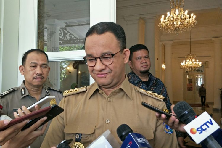 Gubernur DKI Jakarta Anies Baswedan di Balai Kota DKI Jakarta, Jalan Medan Merdeka Selatan, Senin (6/11/2017).