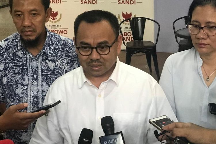 Direktur Materi Debat Badan Pemenangan Nasional (BPN) Prabowo-Sandiaga, Sudirman Said, saat konferensi pers di Media Center Prabowo-Sandiaga, Jakarta Selatan, Jumat (26/4/2019).