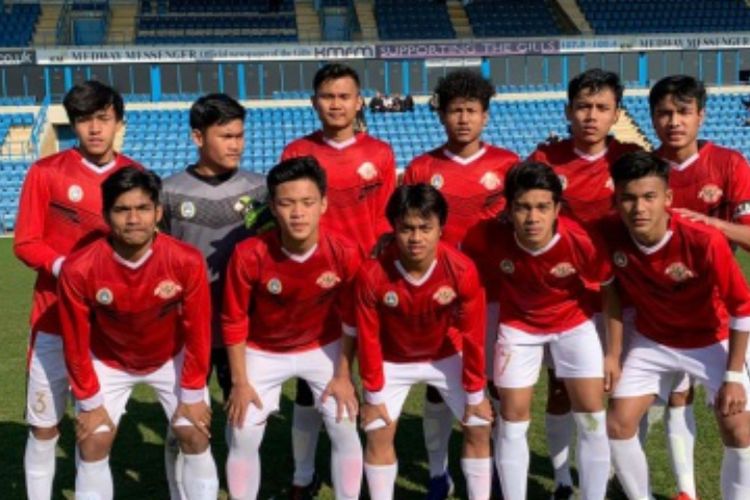 Tim Garuda Select yang kini sedang berlatih tanding di Inggris