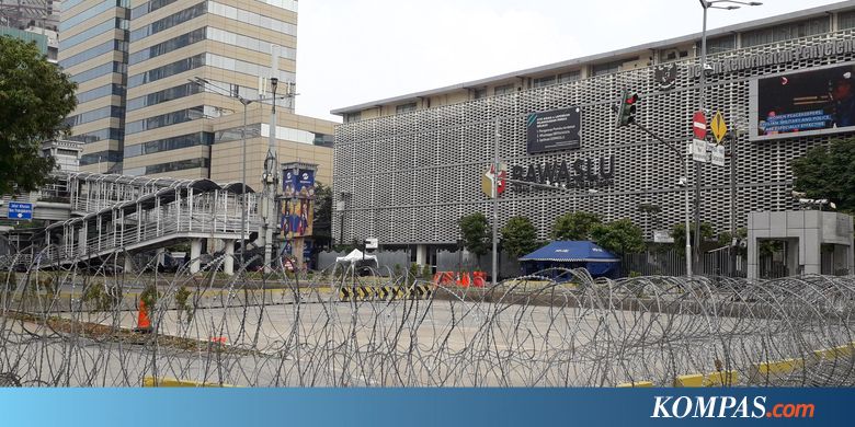 Jalan Depan Gedung Bawaslu Masih Ditutup