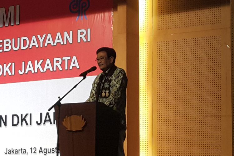 Gubernur DKI Jakarta Djarot Saiful Hidayat menghadiri acara silaturahmi bersama 1.600 kepala sekolah di tingkat SD, SMP, dan SMA se-DKI Jakarta di Gedung Yayasan Budha Tzu Chi, Jakarta Utara, Sabtu (12/8/2017).
