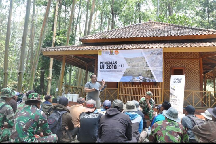 Pelatihan Vokasi UI kepada masyarakat dan anggota Satgas Citarum Harum sebagai upaya merevitalisasi Daerah Aliran Sungai (DAS) Citarum (29/9/2018).