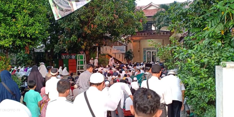 Shalat Idul Fitri di Kelurahan Depok Jaya, Selasa (4/6/2019).