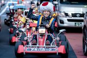Wisata Baru di Tokyo, M ain Gokart Mengenakan Kostum
