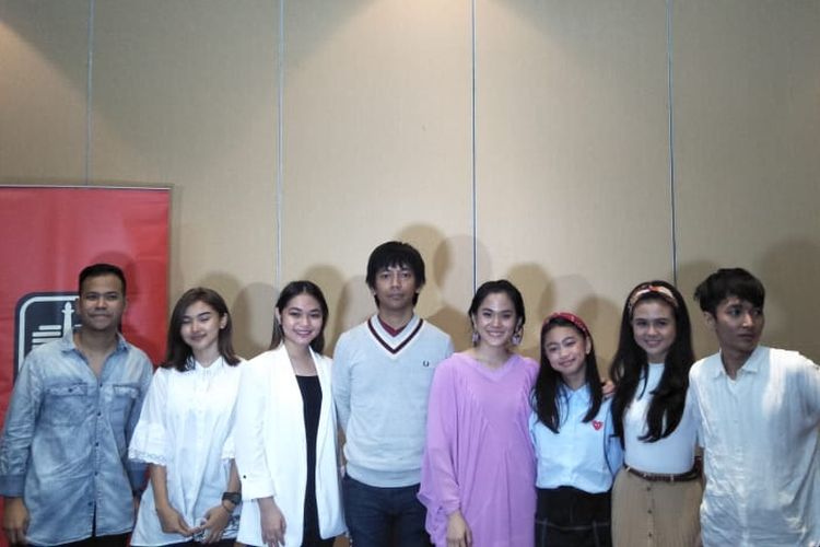 Deretan artis musik yang bernaung dalam label Musica Studio usai berbuka puasa bersama di kawasan Kuningan, Jakarta Selatan, Rabu (29/5/2019). Terlihat di dalamnya Rama Nidji, Rian DMASIV, dan Sheryl Sheinafia.