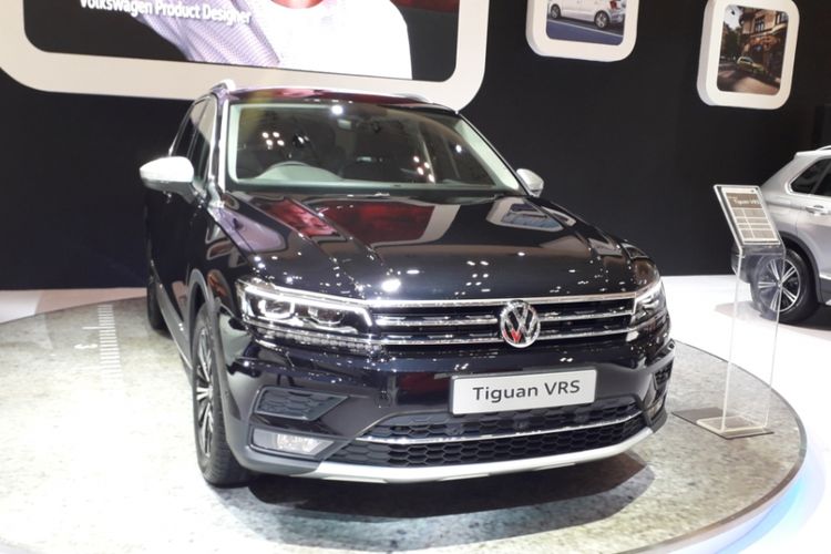 New Volkswagen Tiguan VRS yang diperkenalkan pada hari pembukaan Gaikindo Indonesia International Auto Show (GIIAS) 2018, di ICE, BSD City, Tangerang, Kamis (2/8/2018).