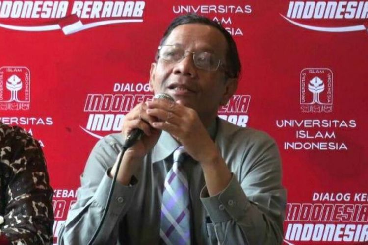 Mahfud MD saat jumpa pers Dialog Kebangsaan di Universitas Islam Indonesia (UII)| Kompas.com