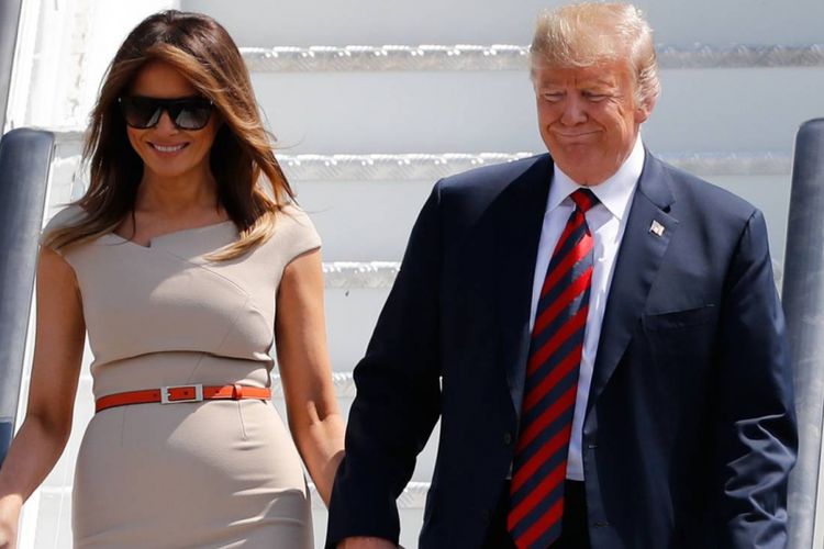 Melania dan Trump saat berkunjung ke Inggris