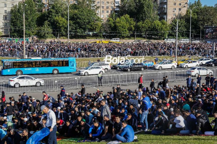 Shalat Ied di Kota Pembukaan Piala Dunia 2018