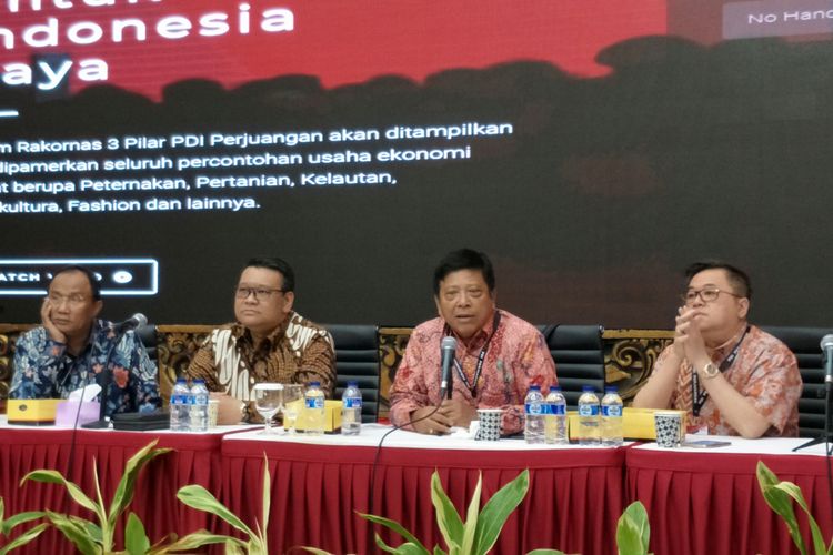 Konferensi pers Rakornas PDI Perjuangan di Kantor DPP PDI Perjuangan, Jakarta,  Kamis (14/12/2017)
