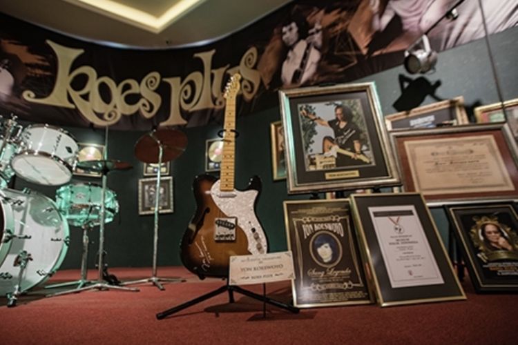 Memorabilia Koes Plus hadir untuk memamerkan berbagai alat musik yang berperan dalam perjalanan musik maestro legendaris Koes Plus.