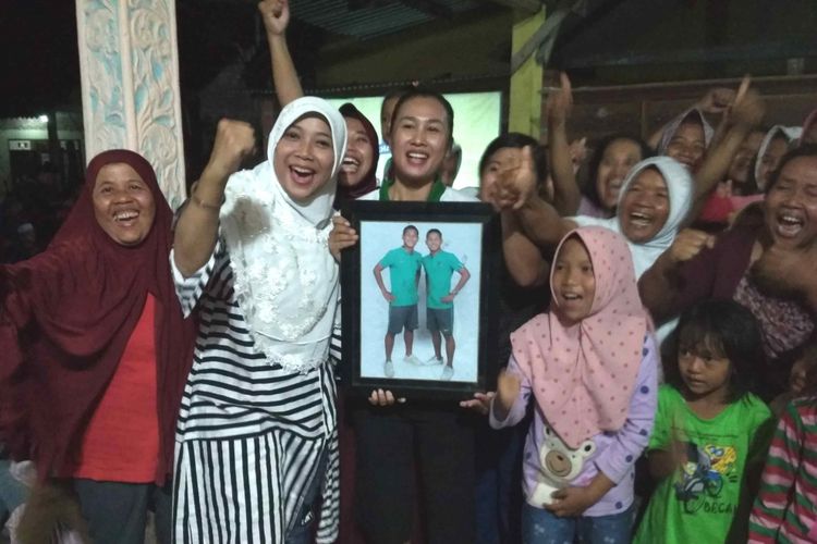 Warga Desa Pancuranmas, Kecamatan Secang, Kabupaten Magelang, menyambut kemenangan timnas di Piala AFF U-16 2018. Desa ini merupakan daeraah asal dua punggawa timnas U16 Bagas Kaffa dan Bagus Kahfi. 