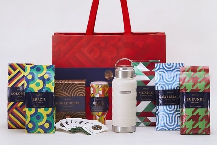 Tas keberuntungan 10.000 yen memiliki produk cantik yang akan membuat kamu bisa menikmati rasa dari biji kopi pilihan. 
