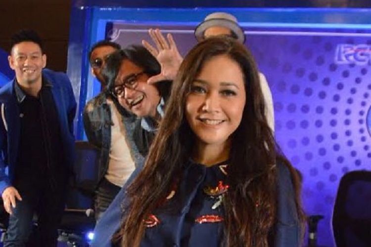 Maia Estianty diumumkan menjadi juri Indonesian Idol 2017 atau musim kesembilan di MNC Tower I, Kebon Jeruk, Jakarta Barat, Senin (9/10/2017).