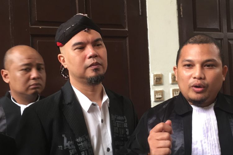 Sidang kasus ujaran kebencian yang menjerat Ahmad Dhani digelar di PN Jakarta Selatan, Senin (9/7/2018).