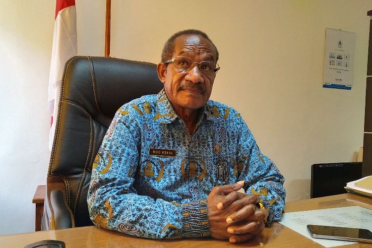 Kepala BKD Papua, Nicolaus Wenda