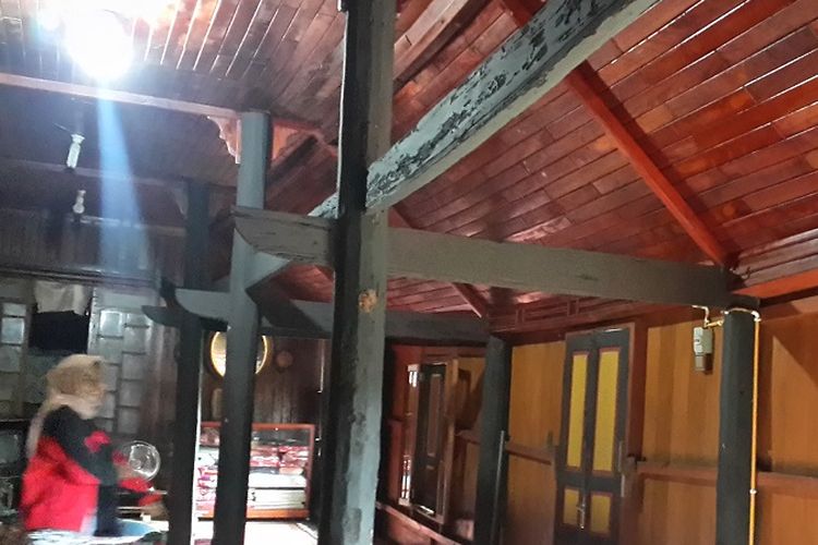 Rasakan Sensasi Tinggal di Rumah Gadang Berusia Ratusan Tahun