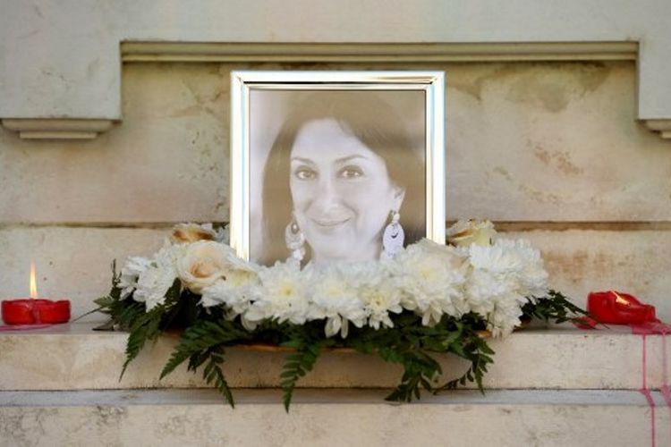 Foto Daphne Caruana Galizia, jurnalis Malta yang tewas akibat bom mobil 16 Oktober