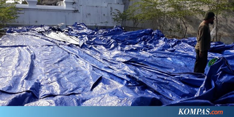 Antisipasi Longsor, 200 Terpal Dipasang Menutupi Makam Raja Mataram