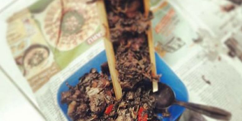 Pa?piong merupakan makanan khas Toraaja yang terkenal dan selalu saja dicari oleh masyarakat Toraja jika menghadiri acara-acara besar. 