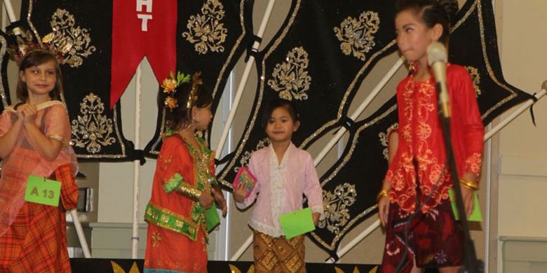 Perayaan malam Kartini yang berlangsung di Lake Eva Event Center, Sabtu (21/4/2018) waktu setempat, dihadiri sekitar 200 orang masyarakat Indonesia di seluruh Florida, Amerika Serikat.