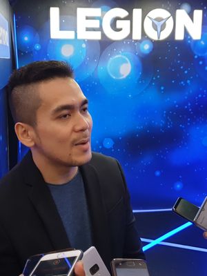 Julius Tjhin, Consumer Lead Lenovo Indonesia di acara peluncuran di Jakarta, Senin (9/9/2019).