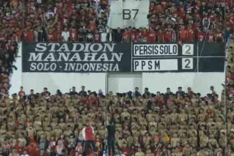 Persis Solo di Stadion Manahan. Gambar diambil pada 2014.