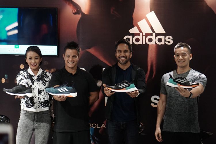 Peluncuran sepatu lari adidas SolarBoost di Senayan City, Senin (4/6/2018)                     