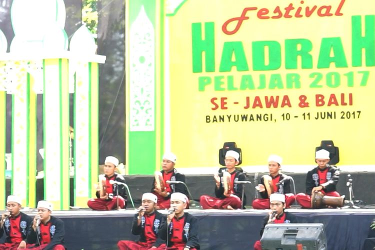 Pemerintah Kabupaten Banyuwangi menggelar Festival Hadrah 2017 pada 10-11 Juni 2017. Lomba musik religi itu diikuti 152 kelompok musik dari 25 daerah. 