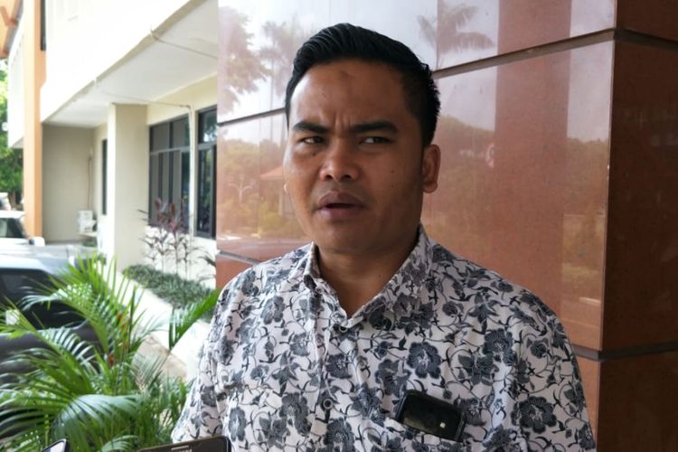 Ketua Bawaslu Kota Bekasi, Tommy Suswanto saat ditemui di Kantor Wakil Wali Kota Bekasi, Kamis (18/4/2019).
