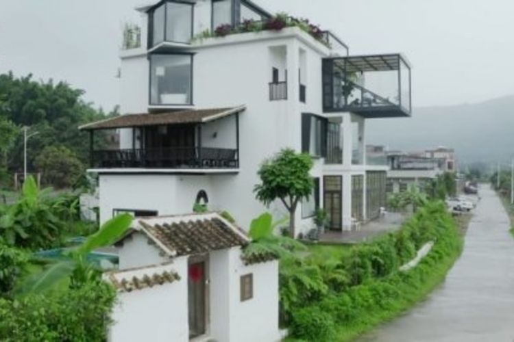 Rumah di pinggiran Kota Guangzhou, Provinsi Guangdong Tenggara, Tiongkok, yang dibeli oleh tujuh sahabat untuk menghabiskan hari tua.