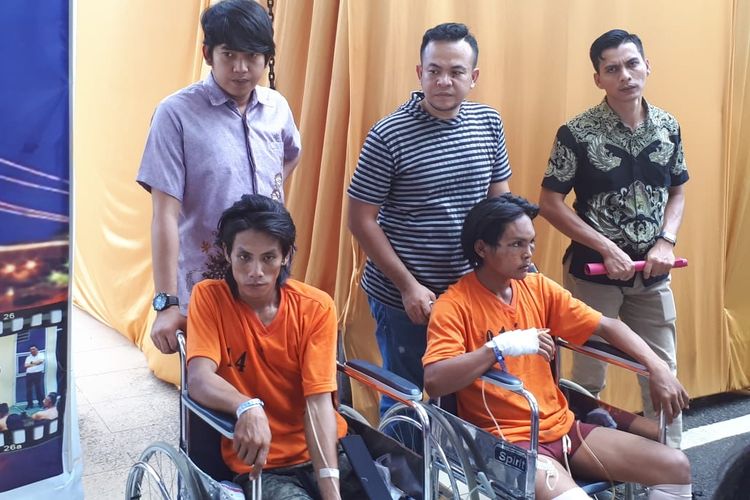 Nang (20) dan Hendri (18) dua pelaku pembunuhan MZ (24) seorang calon pendeta di Kabupaten OKI, ketika berada di Polda Sumatera Selatan, Jumat (29/3/2019).