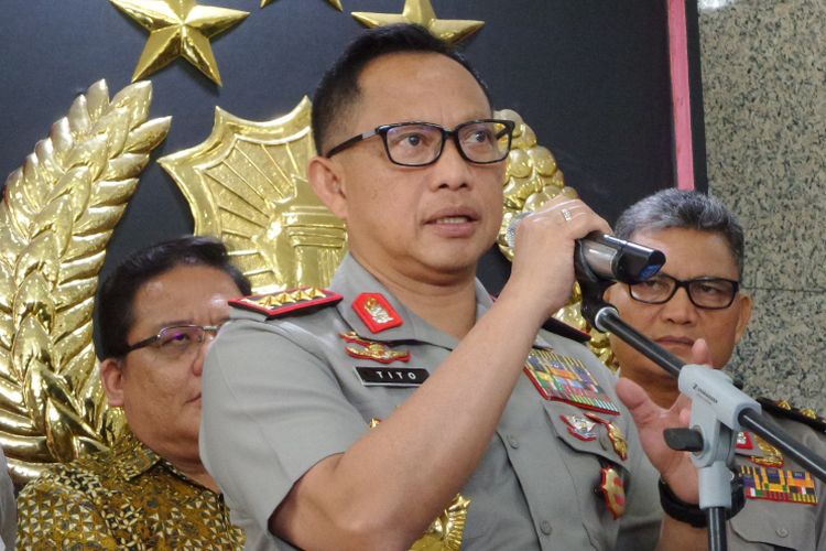 Kapolri Jenderal Pol Tito Karnavian dalam jumpa pers di Lobi Gedung Utama Mabes Polri, Jakarta, Jumat (3/1//2018).