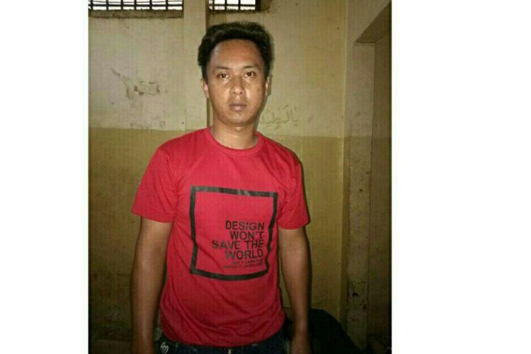 Suhartanto alias Suhar (29), suami Yeni alias Maharani (Sebelumnya ditulis Yeni Maharani), perempuan yang ditemukan tewas di pinggir kali Ciliwung dekat gerbang Grand Depok City pada Kamis (20/7/2017) petang.