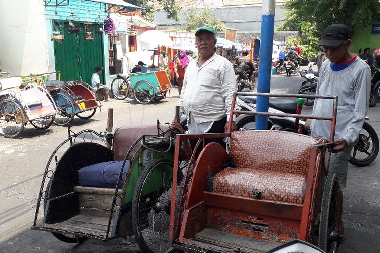 Pangkalan Becak Pekojan di belakang Pasar Pejagalan Jaya, Pekojan, Tambora, Jakarta Barat pada Selasa (9/10/2018).