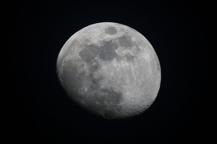 Mungkinkah Muncul Bulan yang Lain sebagai Satelit Bumi di Masa Depan?