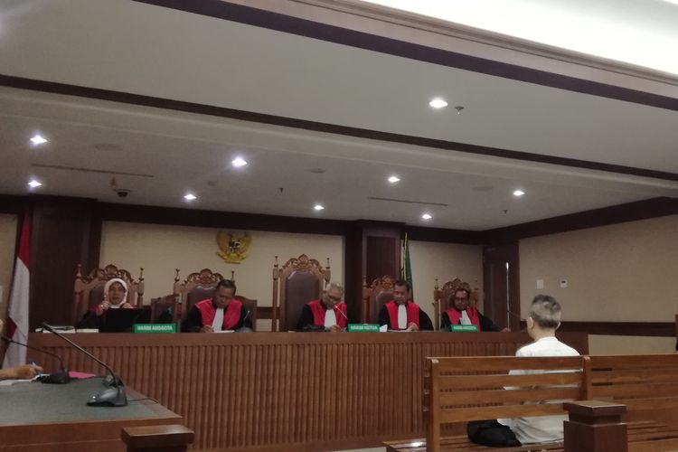 Mantan anggota DPRD Sumatera Utara Muhammad Faisal divonis 4 tahun penjara oleh majelis hakim pada Pengadilan Tindak Pidana Korupsi, Jakarta, Kamis (27/6/2019) sore