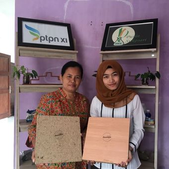Karina, anggota tim peneliti Puslit PTPN XI, Sukosari, Lumajang, Jawa Timur. 