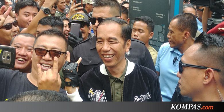 Cerita Jaket Bubur Ayam Racer Milik Jokowi yang Berharga 