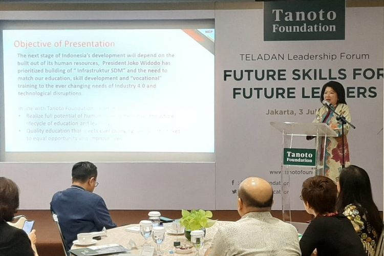 Mari Elka Pangestu dalam diskusi bertema Future Skills for Future Leaders di Jakarta.