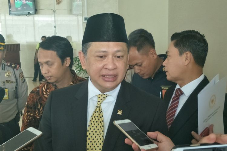 Ketua DPR Bambang Soesatyo saat ditemui di Gedung Nusantara II, Kompleks Parlemen, Senayan, Jakarta, Senin (5/3/2018).